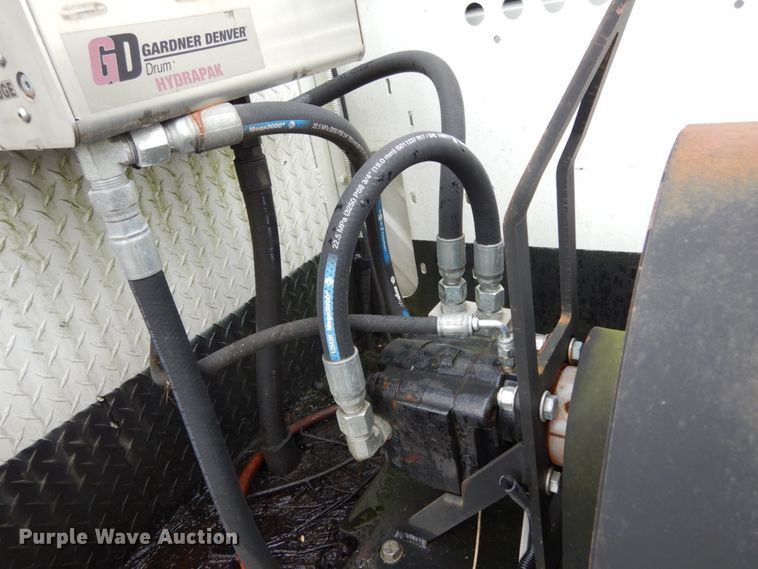 image for item IL9449 2013 International TerraStar SFA  utility / service truck