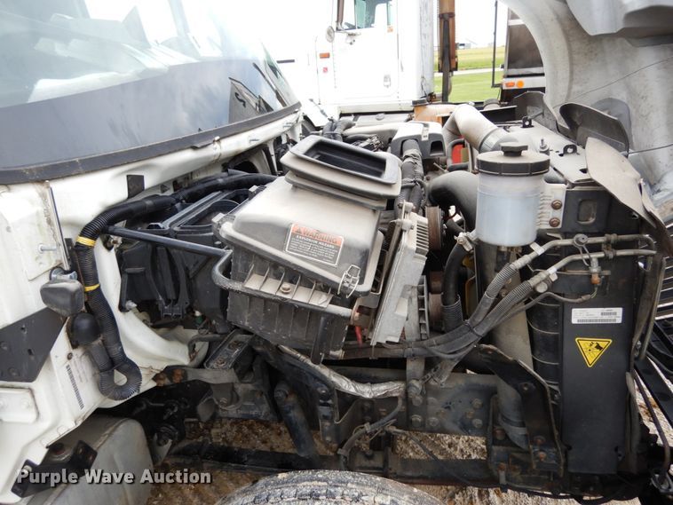 image for item IL9449 2013 International TerraStar SFA  utility / service truck