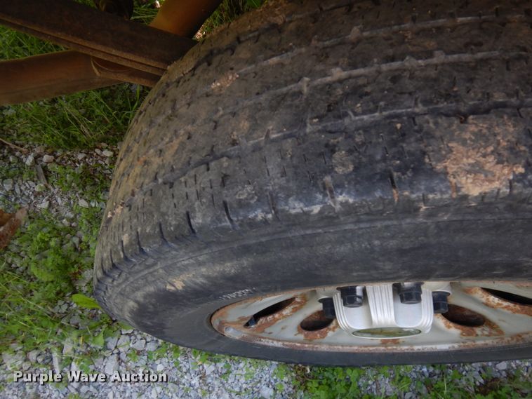 image for item IL9752 2005 Chevrolet Silverado 1500  pickup truck