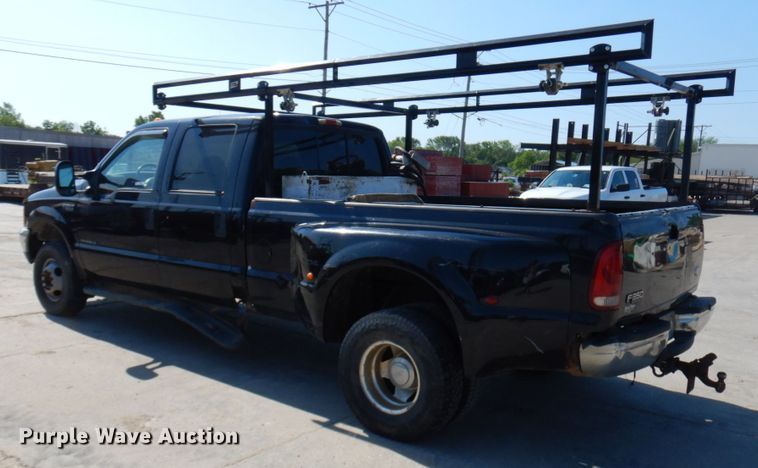 image for item IL9753 1999 Ford F350 Super Duty  Crew Cab pickup truck