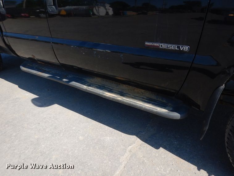 image for item IL9753 1999 Ford F350 Super Duty  Crew Cab pickup truck