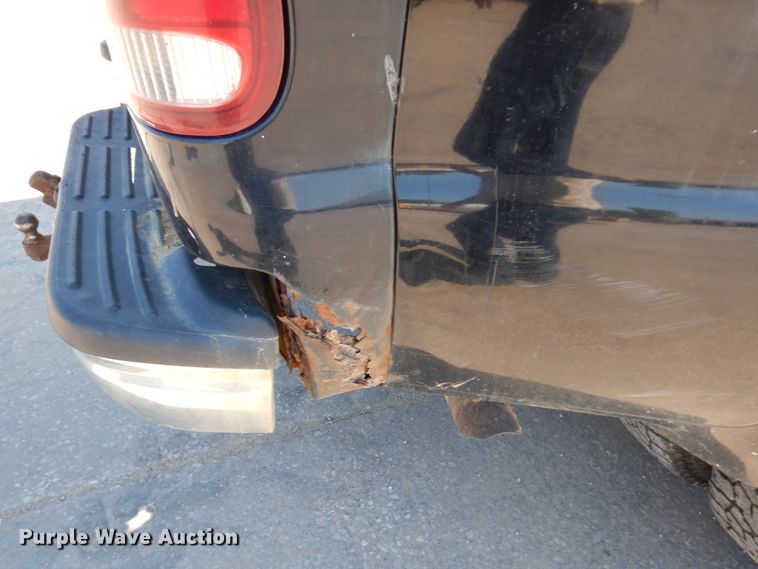 image for item IL9753 1999 Ford F350 Super Duty  Crew Cab pickup truck