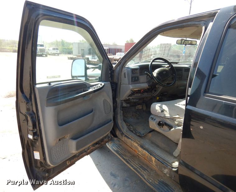 image for item IL9753 1999 Ford F350 Super Duty  Crew Cab pickup truck