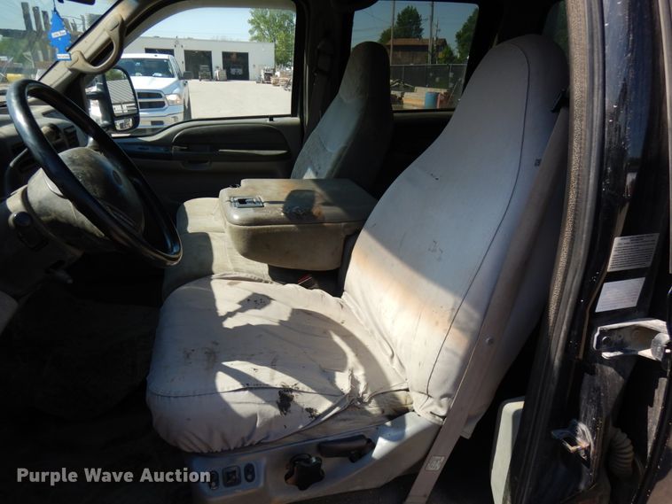 image for item IL9753 1999 Ford F350 Super Duty  Crew Cab pickup truck