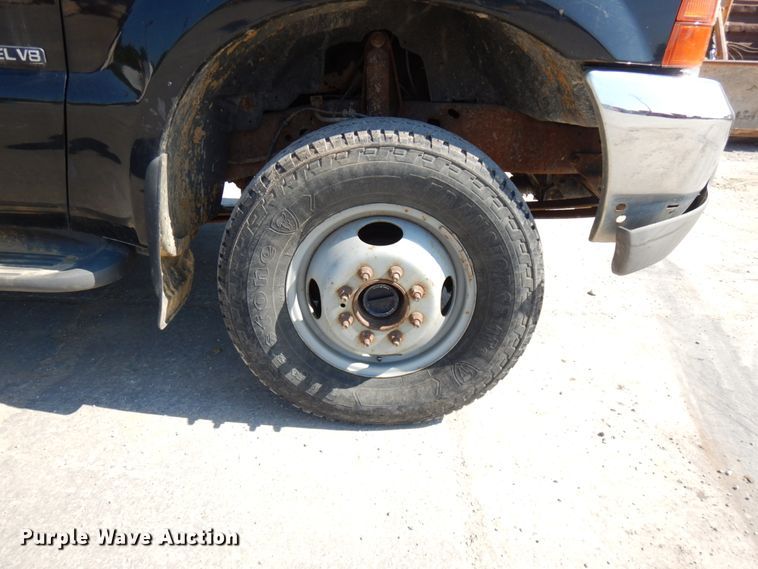 image for item IL9753 1999 Ford F350 Super Duty  Crew Cab pickup truck