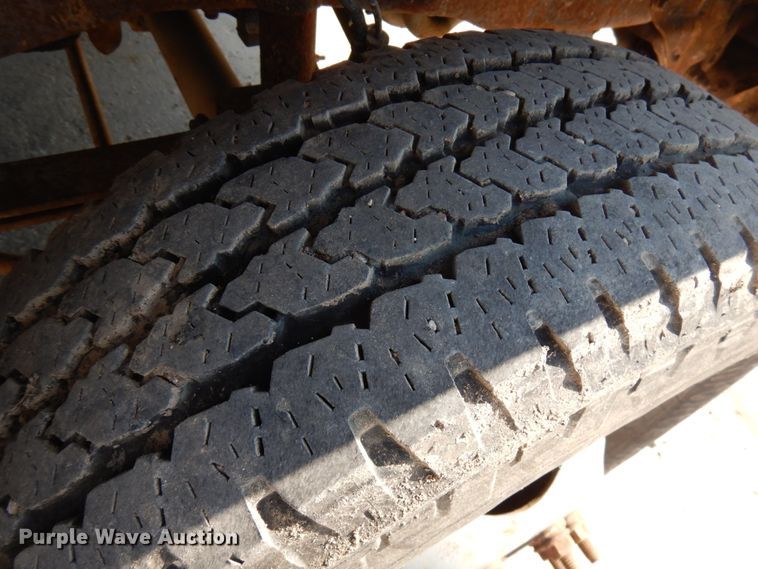 image for item IL9753 1999 Ford F350 Super Duty  Crew Cab pickup truck