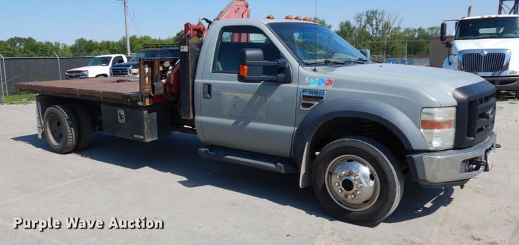 image for item IL9756 2010 Ford F550 Super Duty  flatbed truck