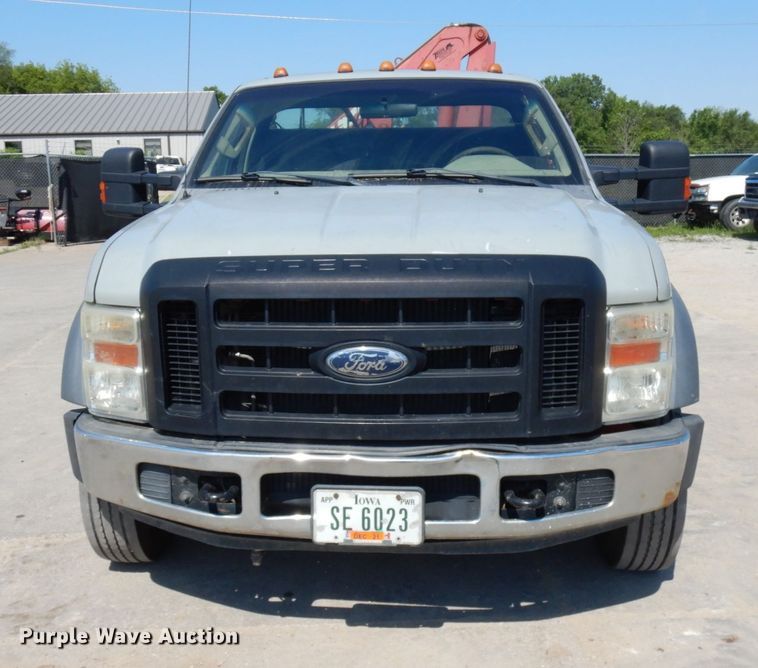 image for item IL9756 2010 Ford F550 Super Duty  flatbed truck