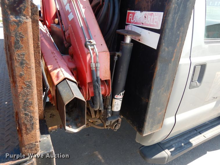 image for item IL9756 2010 Ford F550 Super Duty  flatbed truck