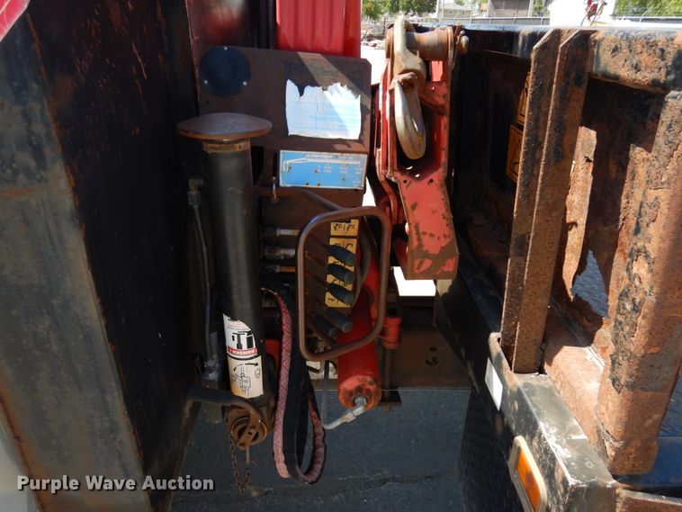 image for item IL9756 2010 Ford F550 Super Duty  flatbed truck