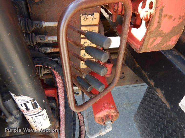 image for item IL9756 2010 Ford F550 Super Duty  flatbed truck