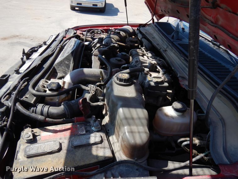 image for item IL9756 2010 Ford F550 Super Duty  flatbed truck