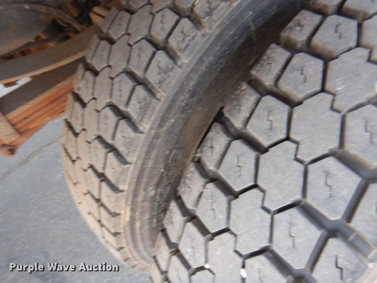 image for item IL9756 2010 Ford F550 Super Duty  flatbed truck