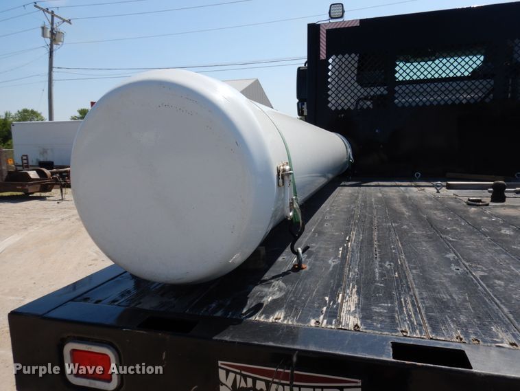 image for item IL9757 2005 International 8600  flatbed truck