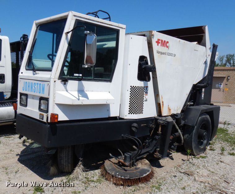 image for item IL9758 Johnston V3000  sweeper