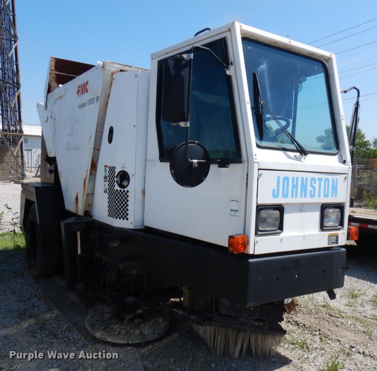 image for item IL9758 Johnston V3000  sweeper