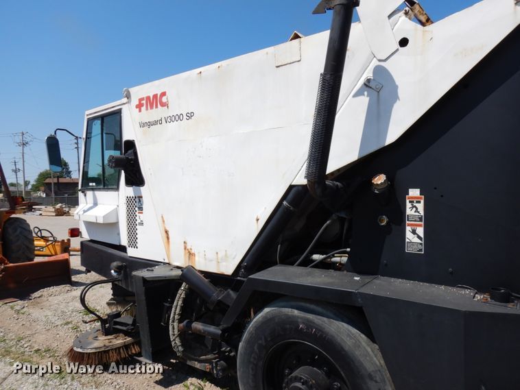 image for item IL9758 Johnston V3000  sweeper