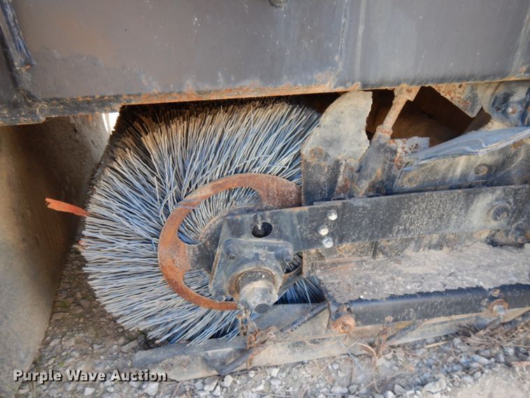 image for item IL9758 Johnston V3000  sweeper