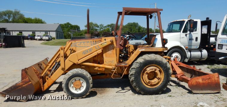 image for item IL9759 1991 Case 480F  landscape tractor