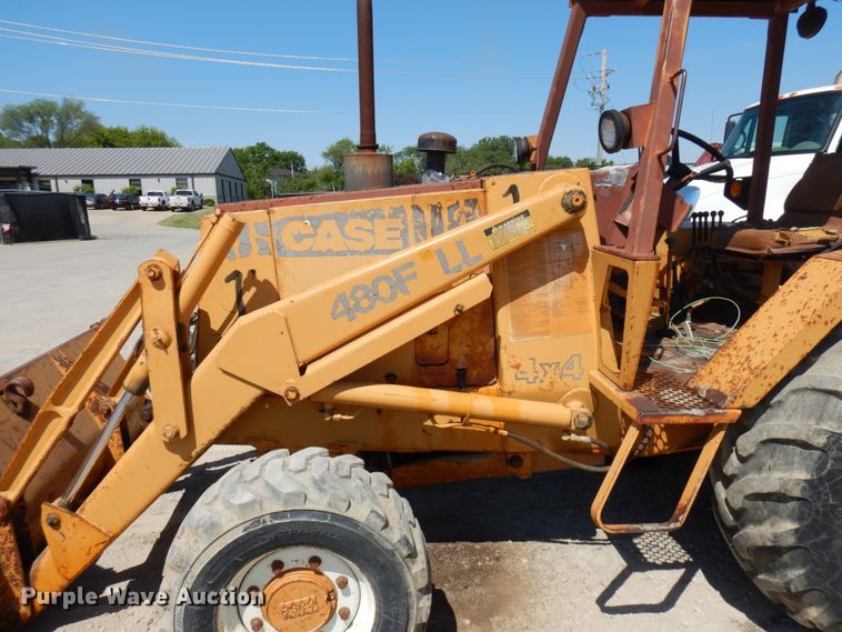 image for item IL9759 1991 Case 480F  landscape tractor