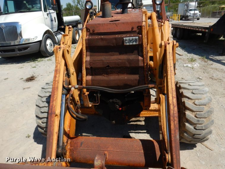 image for item IL9759 1991 Case 480F  landscape tractor