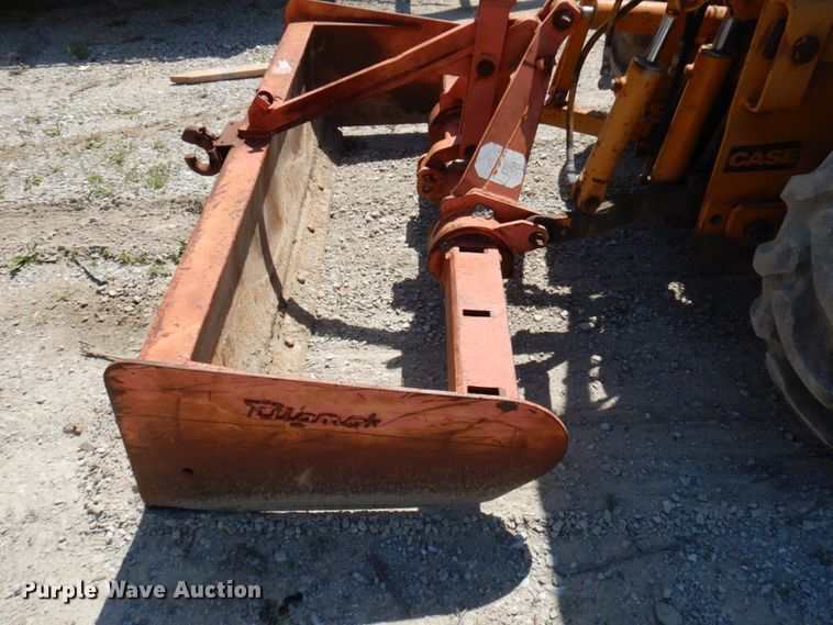 image for item IL9759 1991 Case 480F  landscape tractor