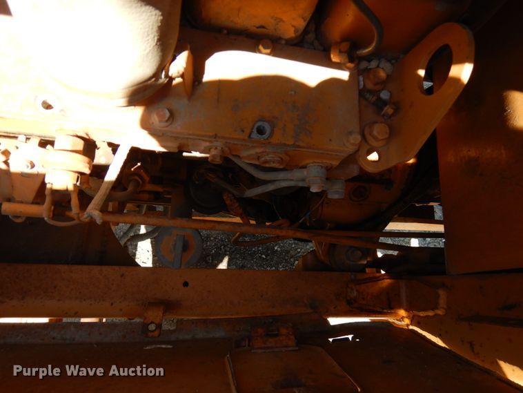 image for item IL9759 1991 Case 480F  landscape tractor