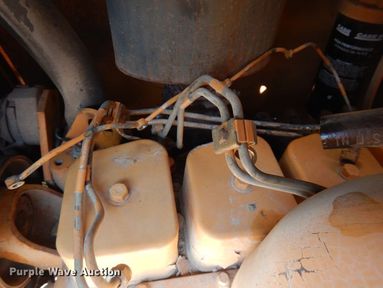 image for item IL9759 1991 Case 480F  landscape tractor