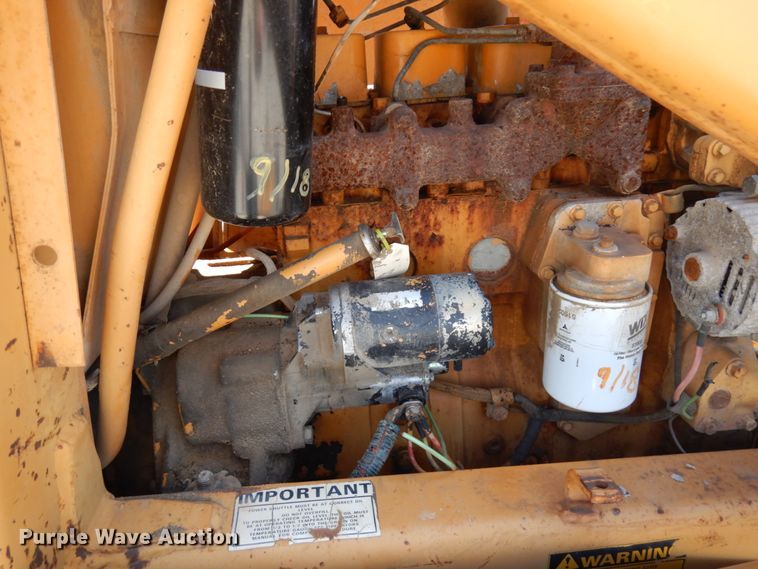 image for item IL9759 1991 Case 480F  landscape tractor