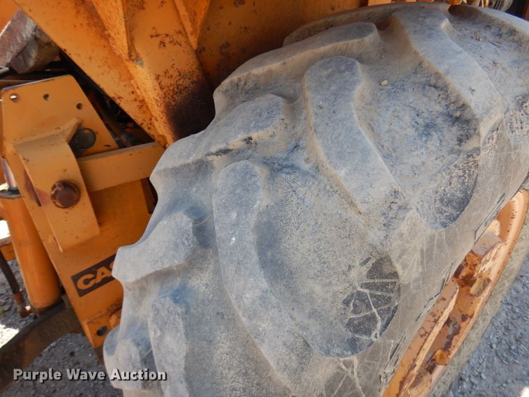 image for item IL9759 1991 Case 480F  landscape tractor