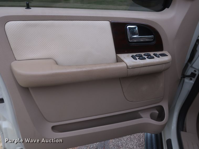image for item IO9026 2006 Ford Expedition Limited  SUV