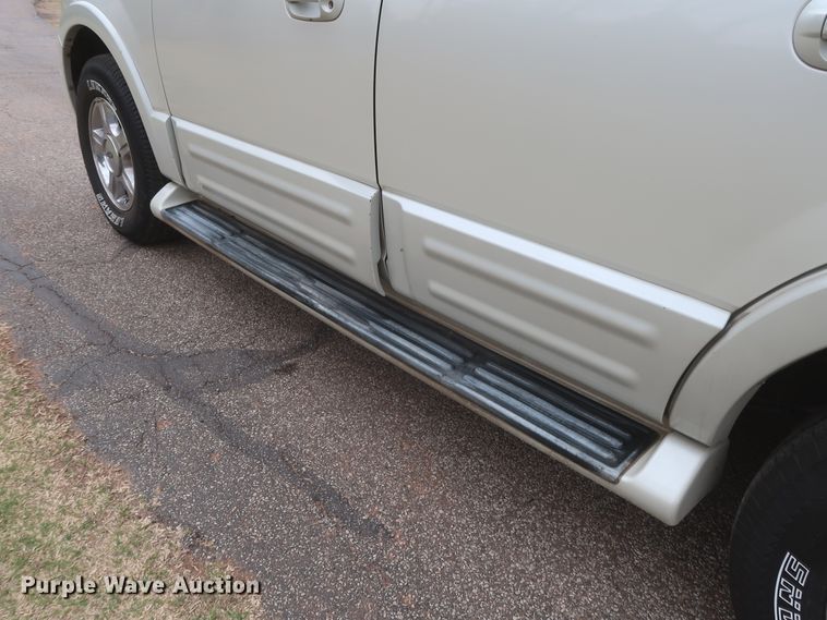 image for item IO9026 2006 Ford Expedition Limited  SUV