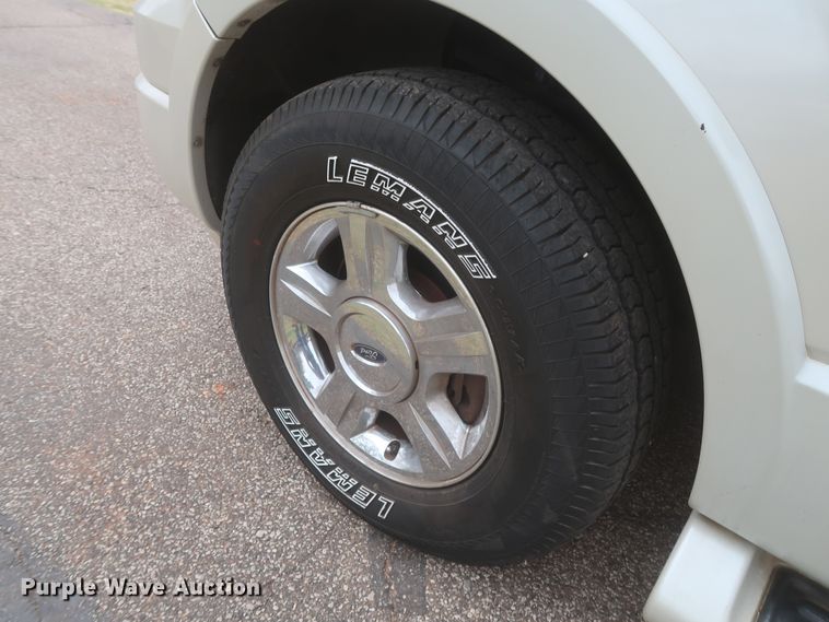 image for item IO9026 2006 Ford Expedition Limited  SUV