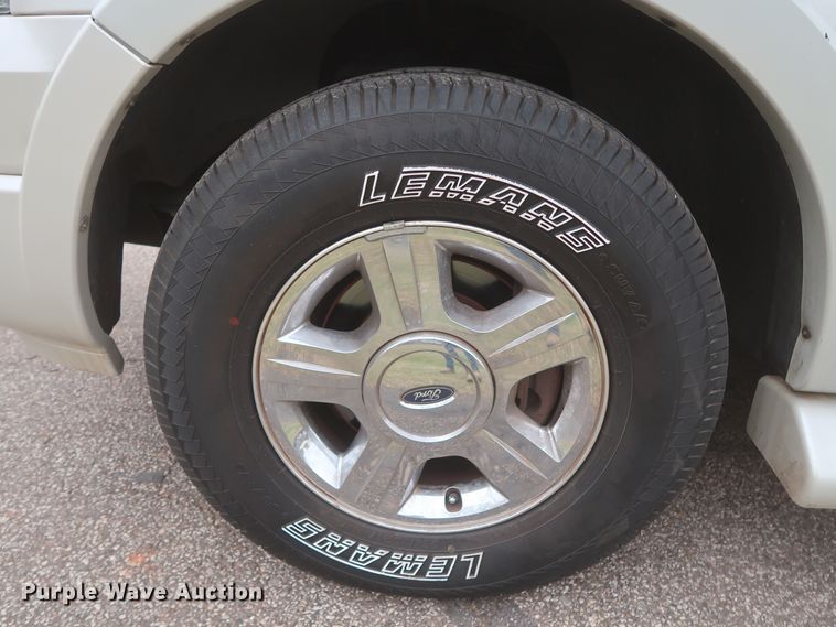 image for item IO9026 2006 Ford Expedition Limited  SUV