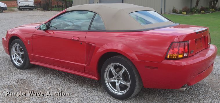 image for item IO9108 1999 Ford Mustang SVT Cobra  convertible