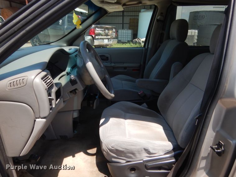 image for item IP9838 2004 Oldsmobile Silhouette  van