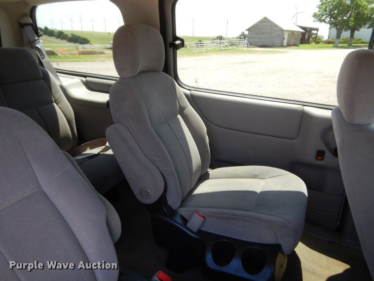 image for item IP9838 2004 Oldsmobile Silhouette  van