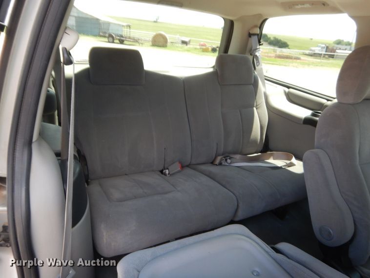 image for item IP9838 2004 Oldsmobile Silhouette  van