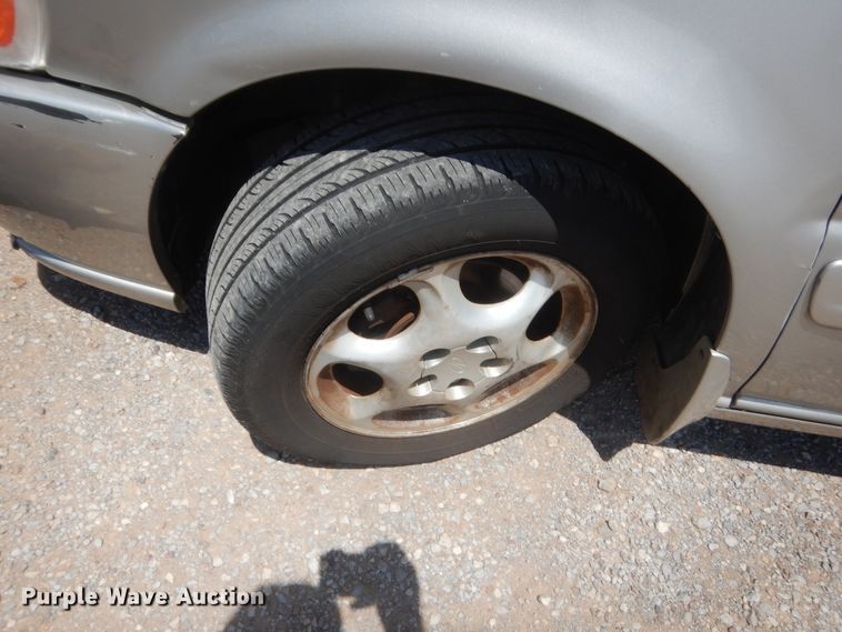 image for item IP9838 2004 Oldsmobile Silhouette  van