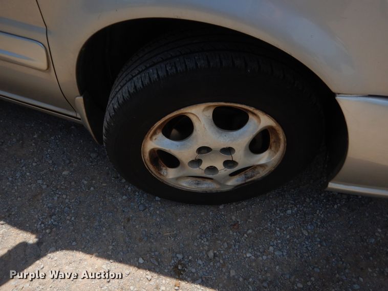 image for item IP9838 2004 Oldsmobile Silhouette  van