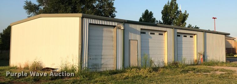 image for item IP9898 Metal building