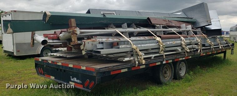 image for item IP9898 Metal building