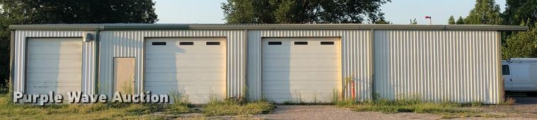 image for item IP9898 Metal building