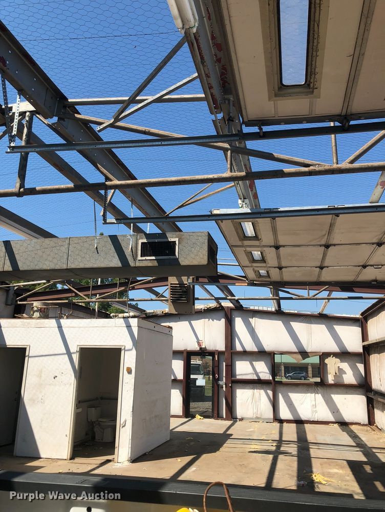 image for item IP9898 Metal building