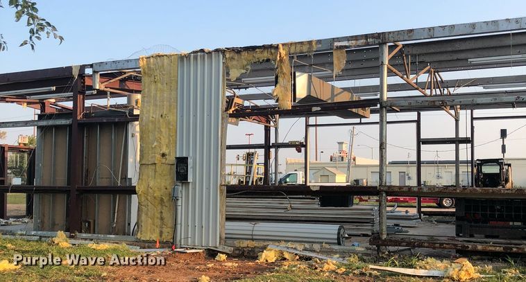 image for item IP9898 Metal building