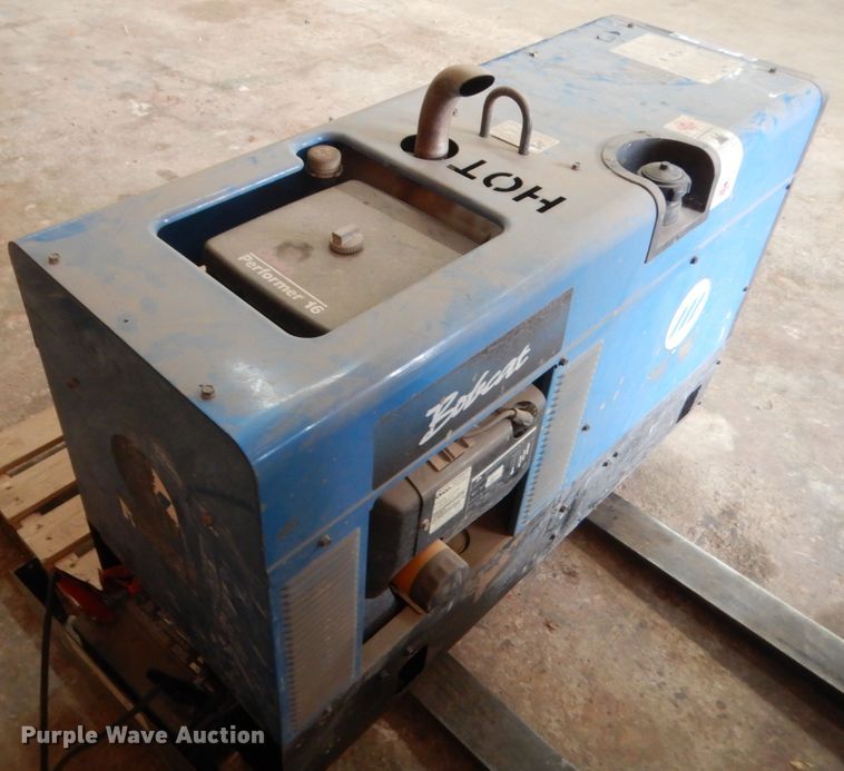 image for item IP9928 Miller Bobcat 225  welder