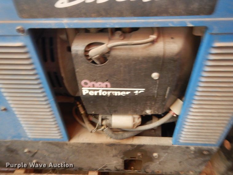 image for item IP9928 Miller Bobcat 225  welder