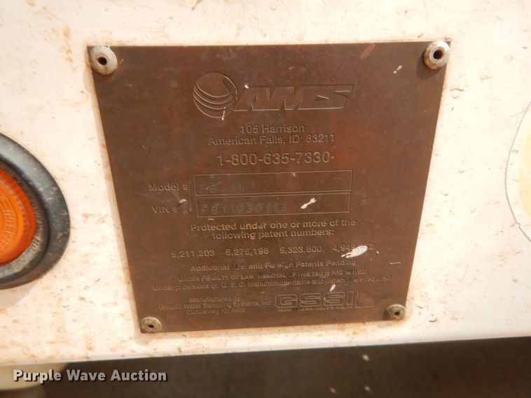 image for item IP9929 2001 Ford F550 Super Duty  flatbed truck