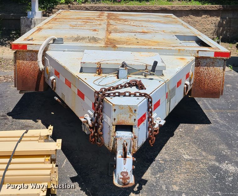 image for item IQ9191 1999 Simplex  utility trailer