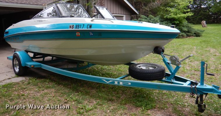 image for item IQ9487 1993 VIP Vision 1930  boat